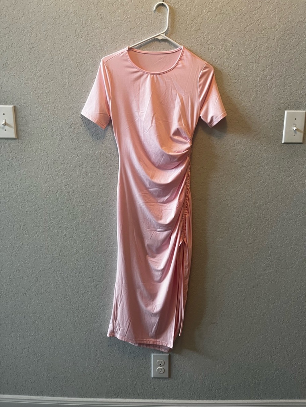 Women's Pink Side-Ruched Midi Dress